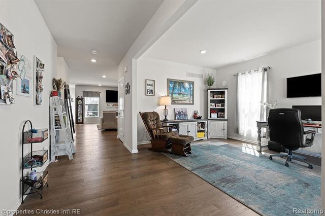 2721 Maize Loop, Saline, MI 48176