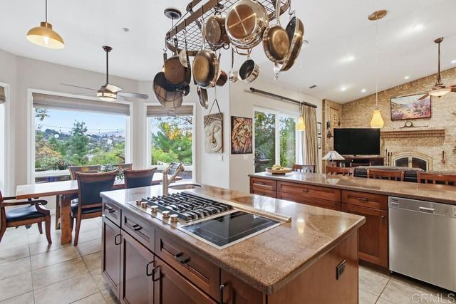 10044 Silver Creek Ln, El Cajon, CA 92021