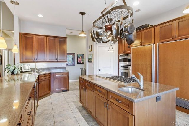 10044 Silver Creek Ln, El Cajon, CA 92021