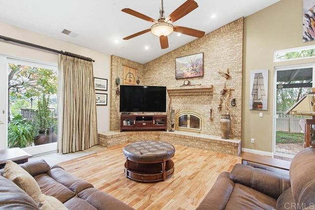 10044 Silver Creek Ln, El Cajon, CA 92021