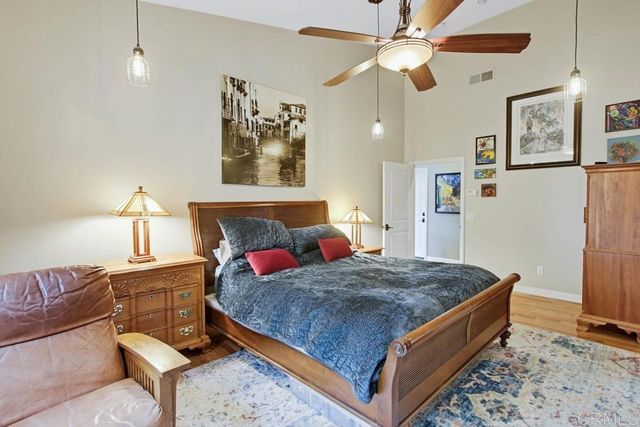 10044 Silver Creek Ln, El Cajon, CA 92021