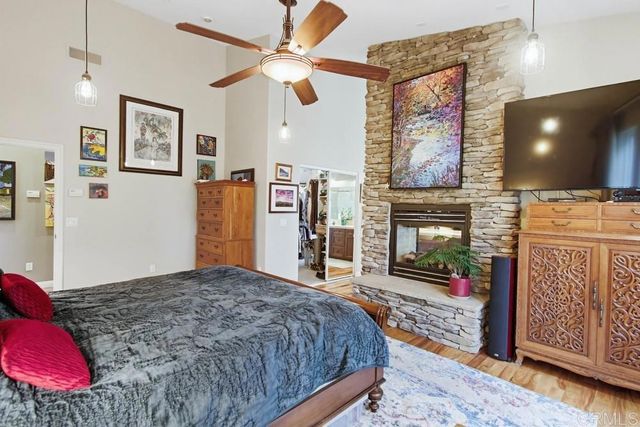 10044 Silver Creek Ln, El Cajon, CA 92021