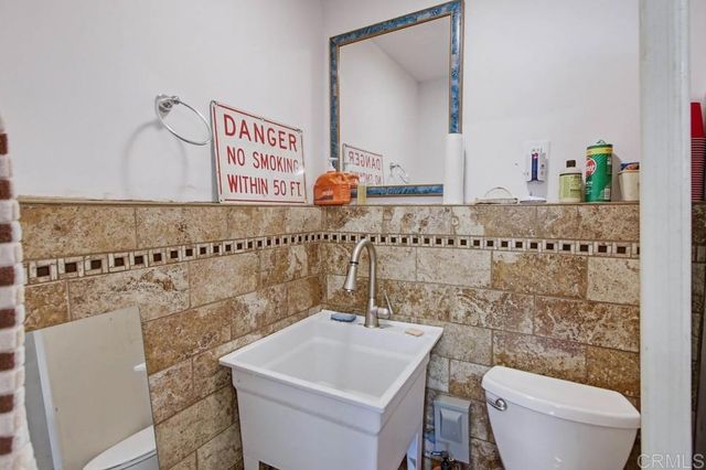 10044 Silver Creek Ln, El Cajon, CA 92021