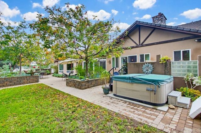 10044 Silver Creek Ln, El Cajon, CA 92021