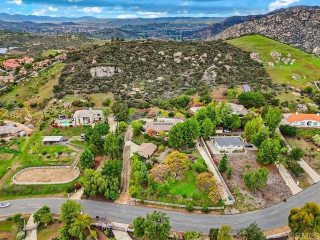 10044 Silver Creek Ln, El Cajon, CA 92021