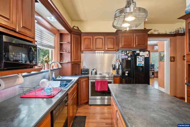 650 Liberty St SE, Salem, OR 97301