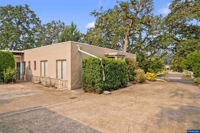 650 Liberty St SE, Salem, OR 97301