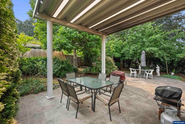 650 Liberty St SE, Salem, OR 97301