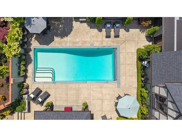 4121 Sw ARTHUR Way, Portland, OR 97221