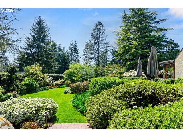 4121 Sw ARTHUR Way, Portland, OR 97221