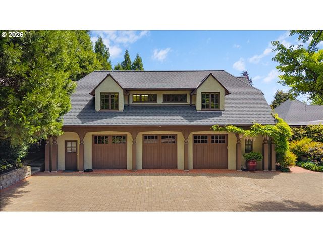 4121 Sw ARTHUR Way, Portland, OR 97221