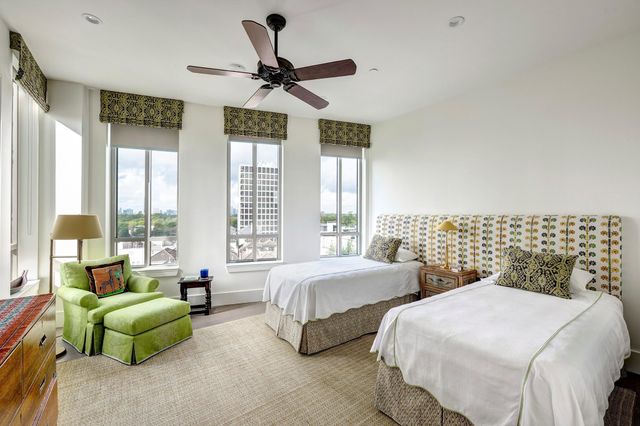 2325 Welch Street 705, Houston, TX 77019