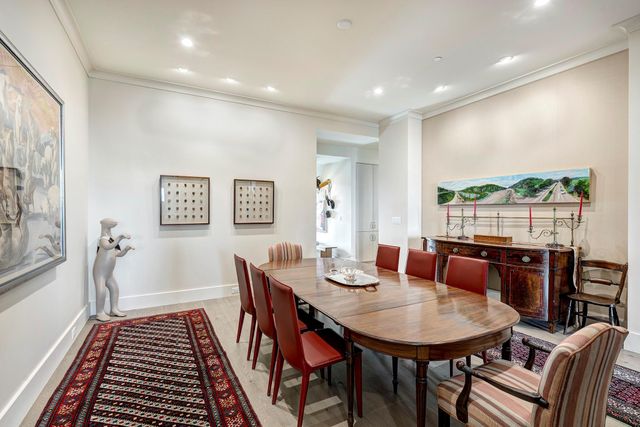 2325 Welch Street 705, Houston, TX 77019