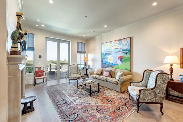 2325 Welch Street 705, Houston, TX 77019