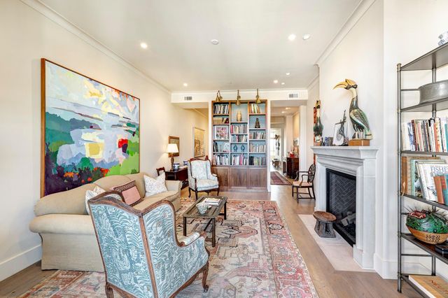 2325 Welch Street 705, Houston, TX 77019