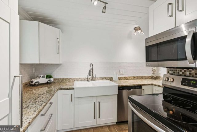 375 Deerfield Drive, Dahlonega, GA 30533