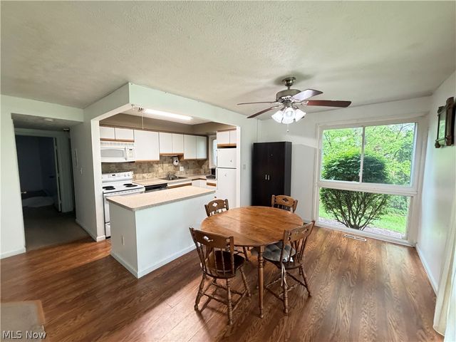 10408 N Church Drive 420, Parma Heights, OH 44130