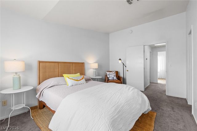 5330 East Charleston Boulevard 35, Las Vegas, NV 89142