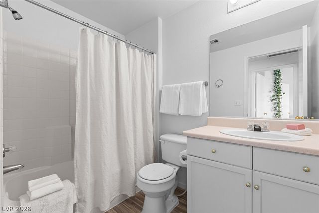 5330 East Charleston Boulevard 35, Las Vegas, NV 89142