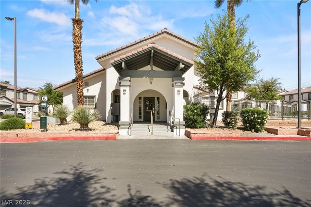 5330 East Charleston Boulevard 35, Las Vegas, NV 89142