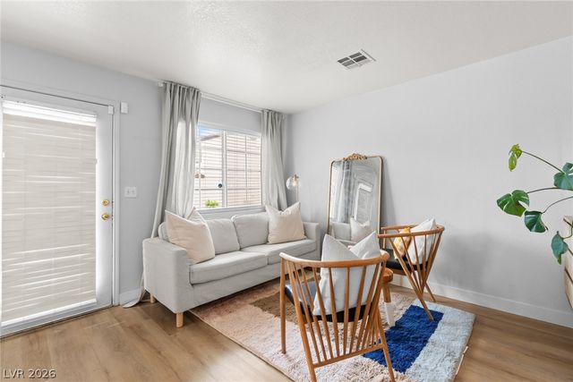 5330 East Charleston Boulevard 35, Las Vegas, NV 89142