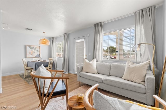 5330 East Charleston Boulevard 35, Las Vegas, NV 89142