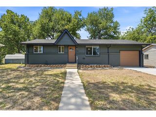 383 S Robb Way, Lakewood, CO 80226