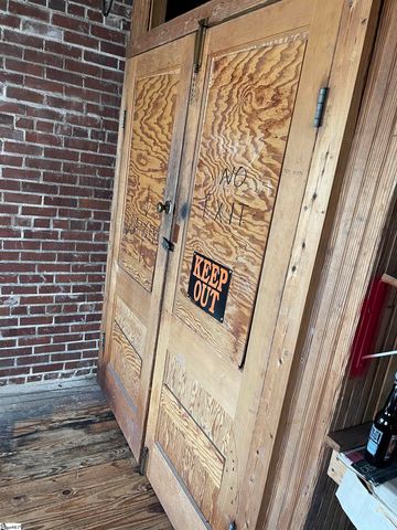 114 N Broad Street, Clinton, SC 29325