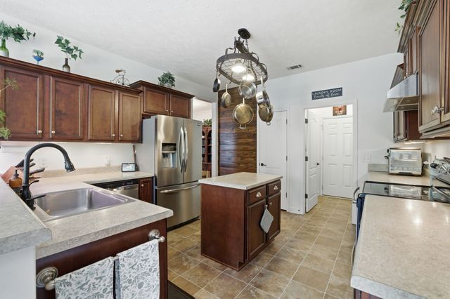 260 Sundown Dr, Antioch, TN 37013