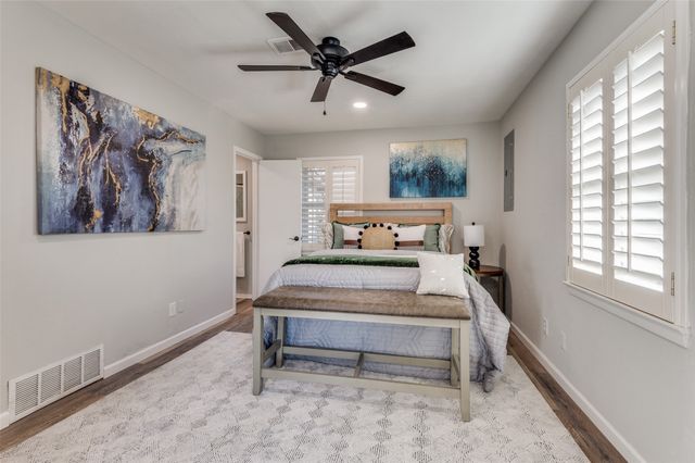 7724 Gaston Avenue, Fort Worth, TX 76116