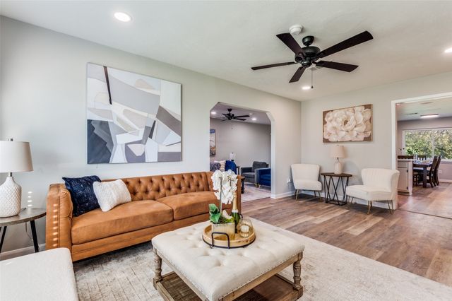 7724 Gaston Avenue, Fort Worth, TX 76116