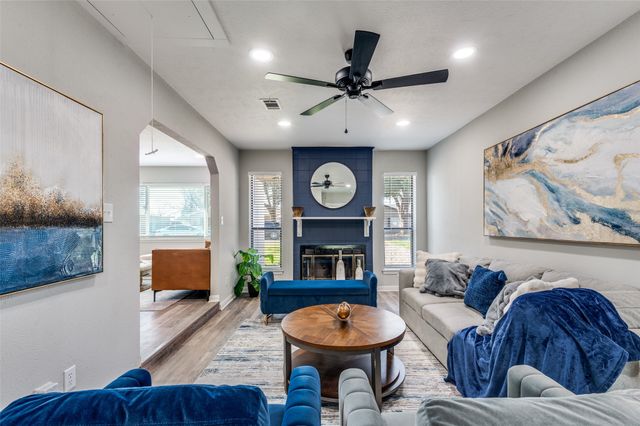 7724 Gaston Avenue, Fort Worth, TX 76116