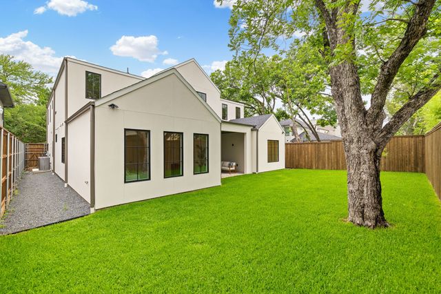 9866 Mixon Drive, Dallas, TX 75220
