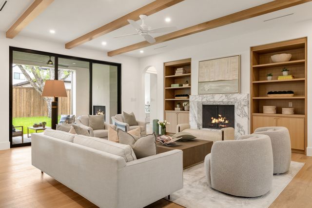 9866 Mixon Drive, Dallas, TX 75220