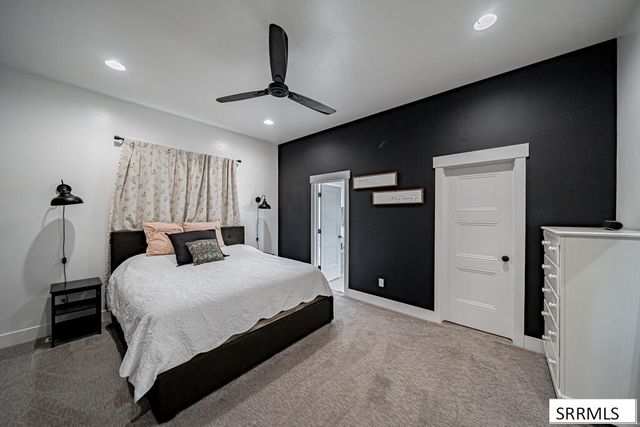 563 Waylend St, Idaho Falls, ID 83404