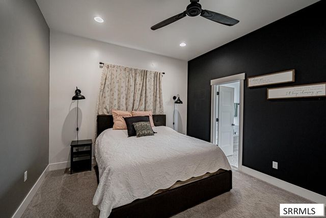 563 Waylend St, Idaho Falls, ID 83404