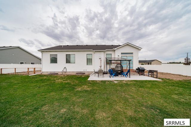 563 Waylend St, Idaho Falls, ID 83404