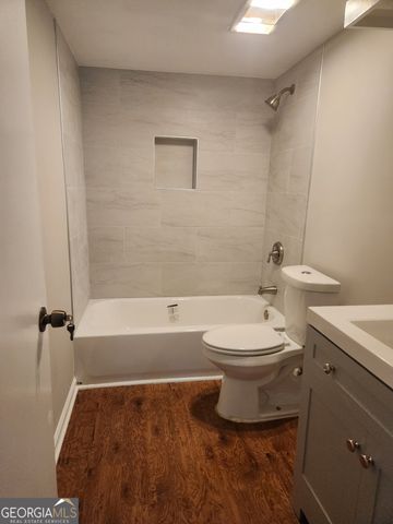 94 Rue Fontaine, Lithonia, GA 30038