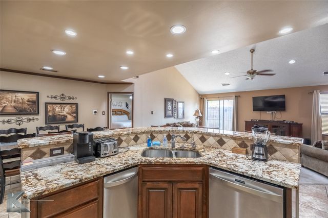 3153 Curry Lane, Abilene, TX 79605