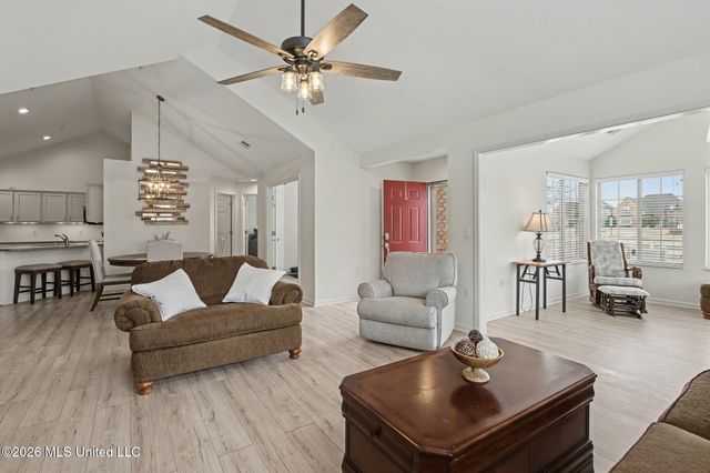 8812 Parkview Oaks Circle, Olive Branch, MS 38654