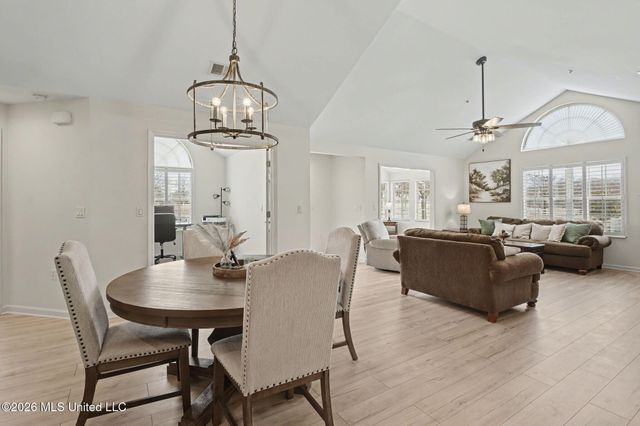 8812 Parkview Oaks Circle, Olive Branch, MS 38654