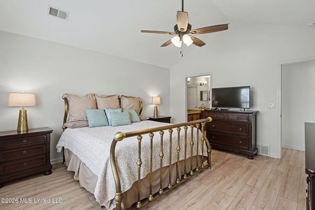 8812 Parkview Oaks Circle, Olive Branch, MS 38654