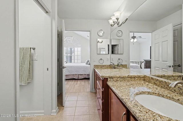 8812 Parkview Oaks Circle, Olive Branch, MS 38654