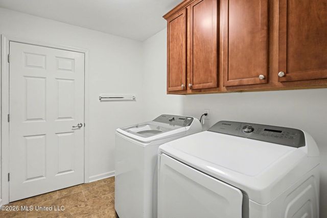 8812 Parkview Oaks Circle, Olive Branch, MS 38654