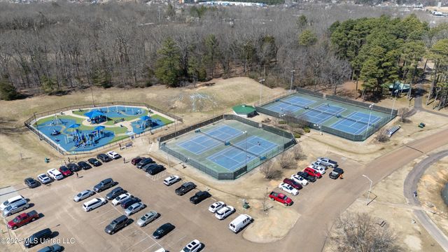 8812 Parkview Oaks Circle, Olive Branch, MS 38654