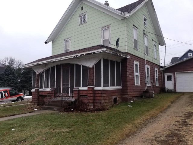 119 2nd Street, New Glarus, WI 53575