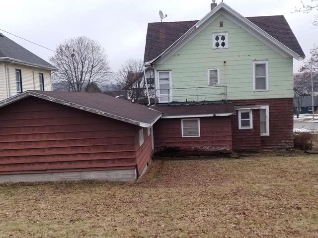 119 2nd Street, New Glarus, WI 53575