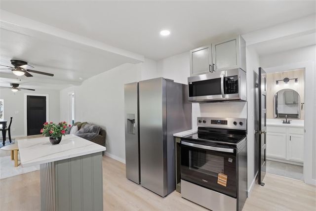 511 S 2nd Street, Guthrie, OK 73044