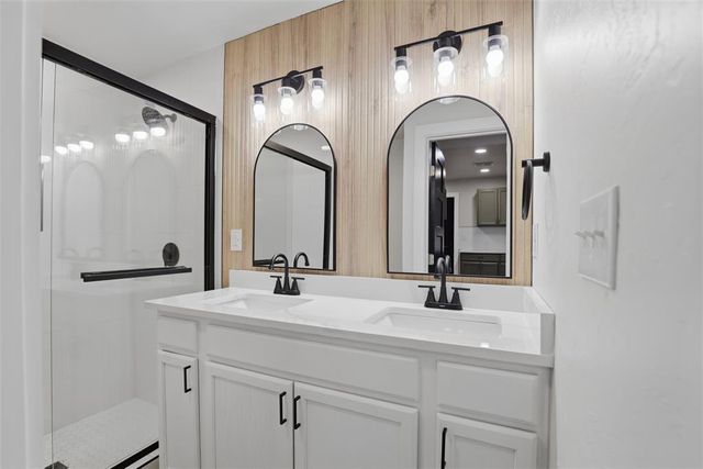 511 S 2nd Street, Guthrie, OK 73044