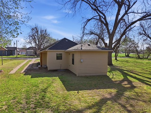 511 S 2nd Street, Guthrie, OK 73044